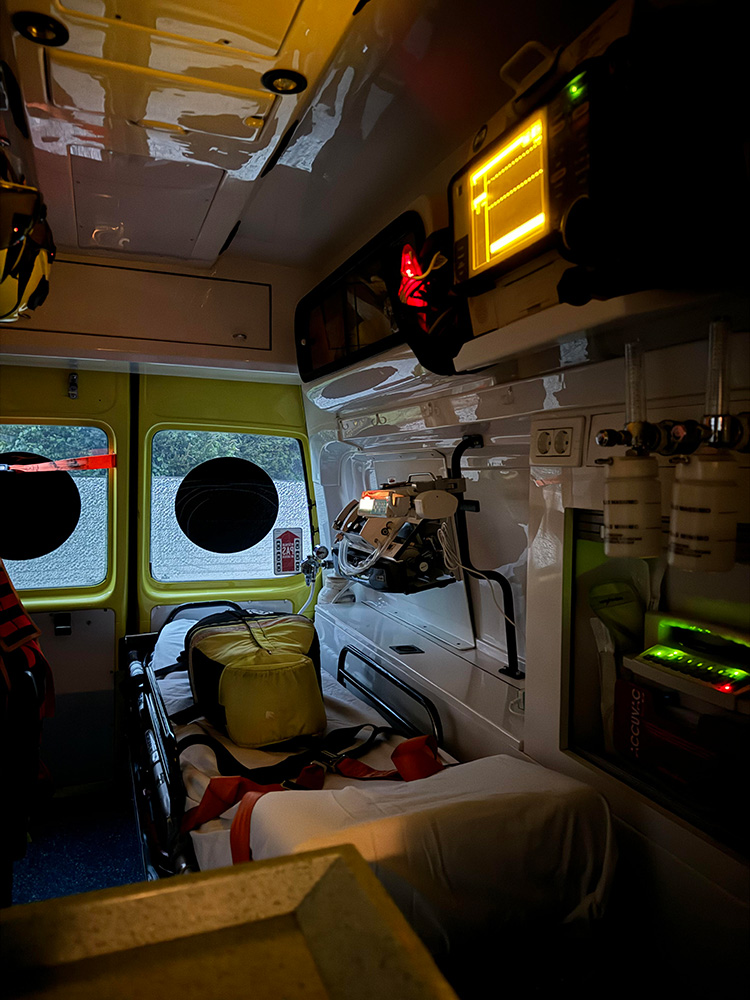 reševalno vozilo od znotraj